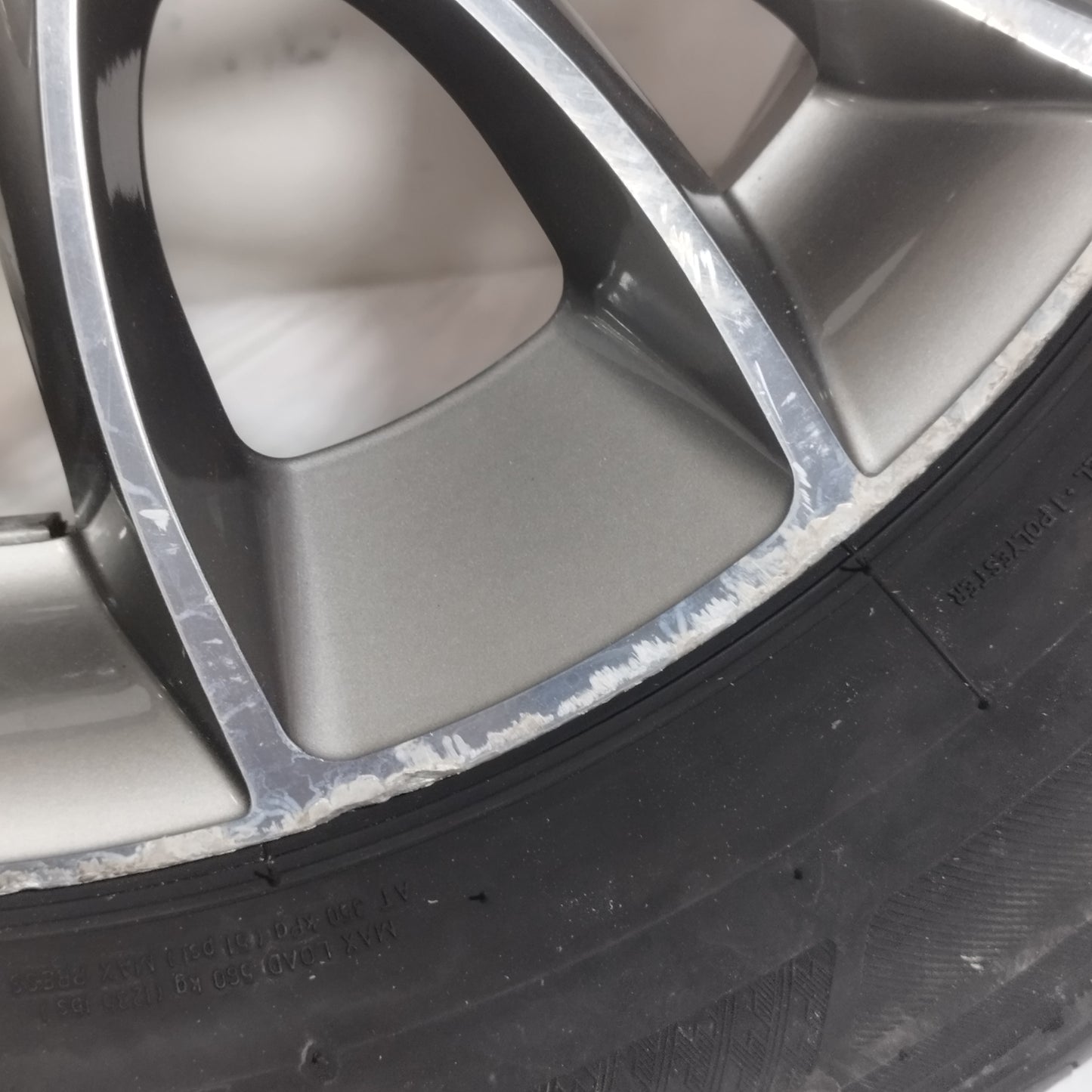Cerchi in lega con gomme Fiat punto Evo 2012 ecoAC15266