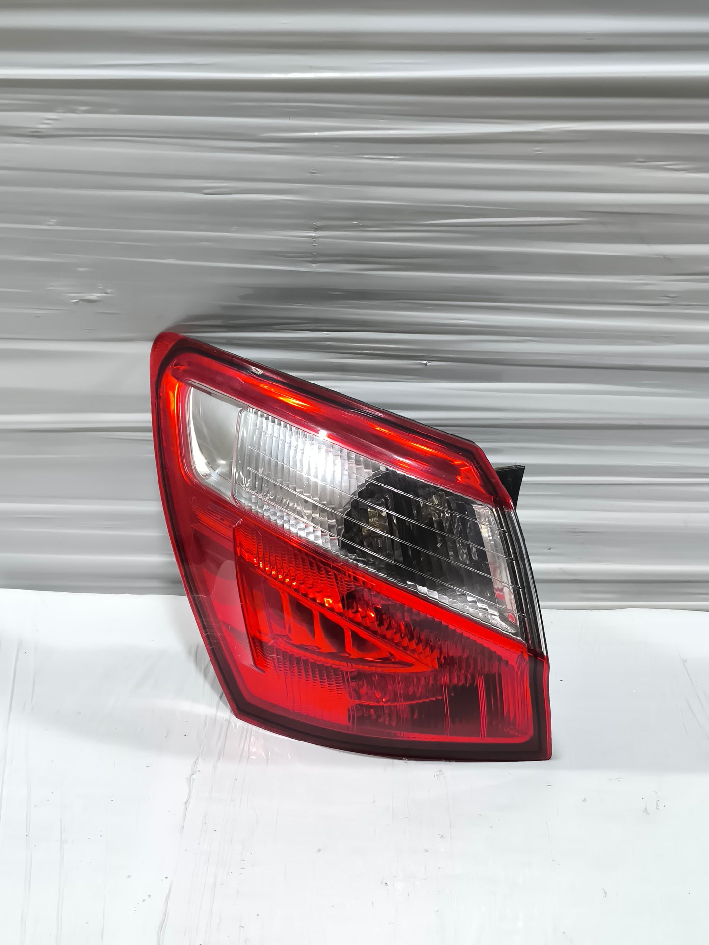 Fanale posteriore sx a led Nissan Qashqai (J10) 2010-2013 Restyling ecoAG9654