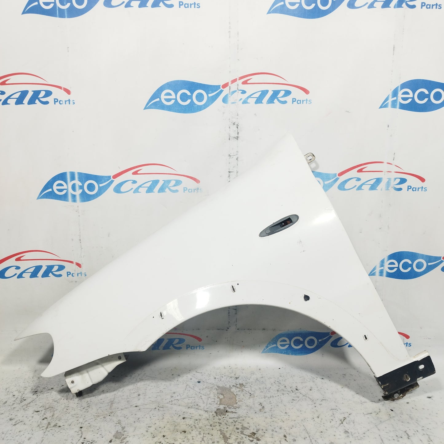 Parafango anteriore sx bianco Fiat Strada 2008 ecoAC9031