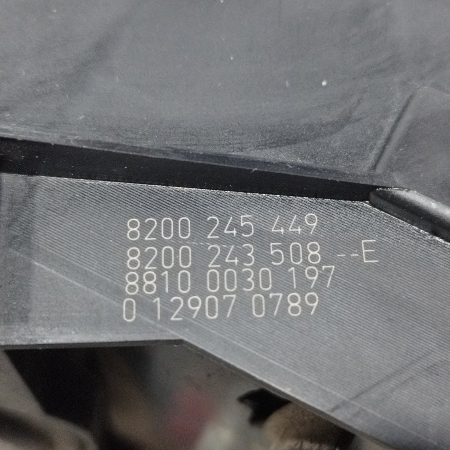 Devioluci Renault Clio 2007 Cod: 8200245449 ecoAC10476