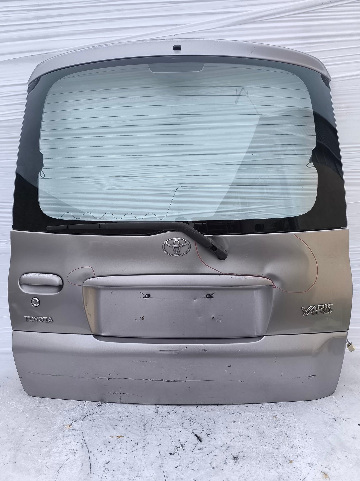 Portellone grigio Toyota Yaris Verso anno 1999-2005 ecoAG7972