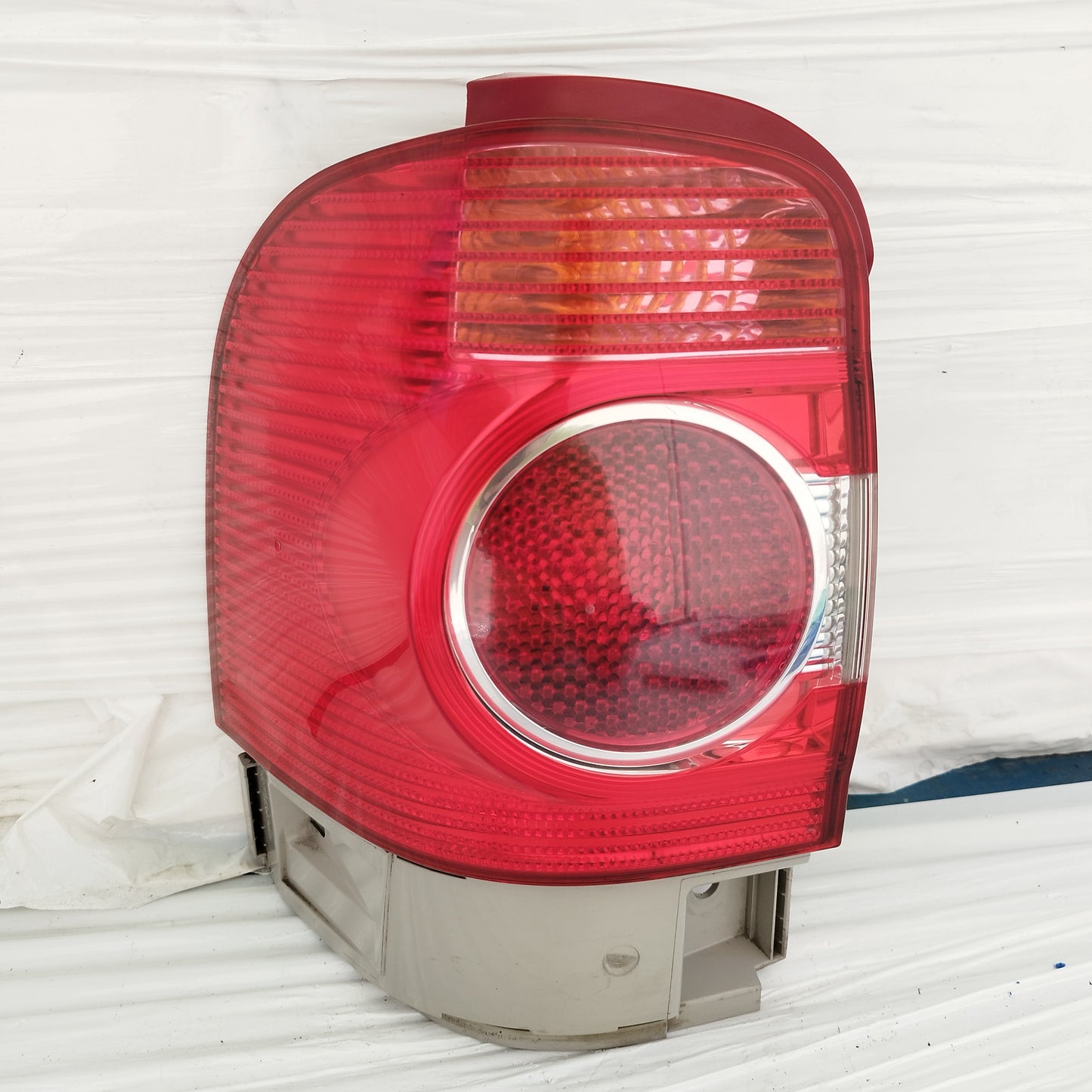 Fanale posteriore sx Volkswagen Sharan 2004 cod: 964989 ecoDM311