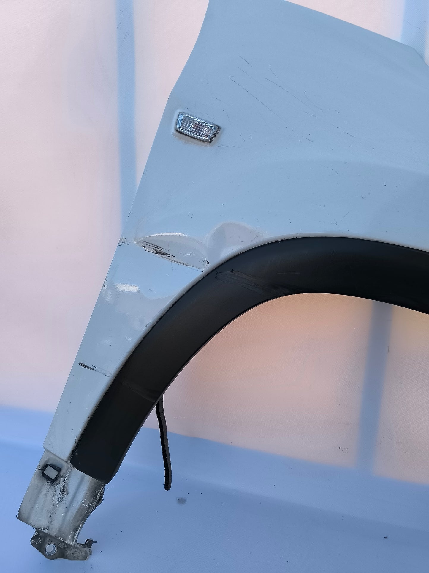 Weiße Frontpartie Chevrolet Orlando Baujahr 2015 ecoAG6473