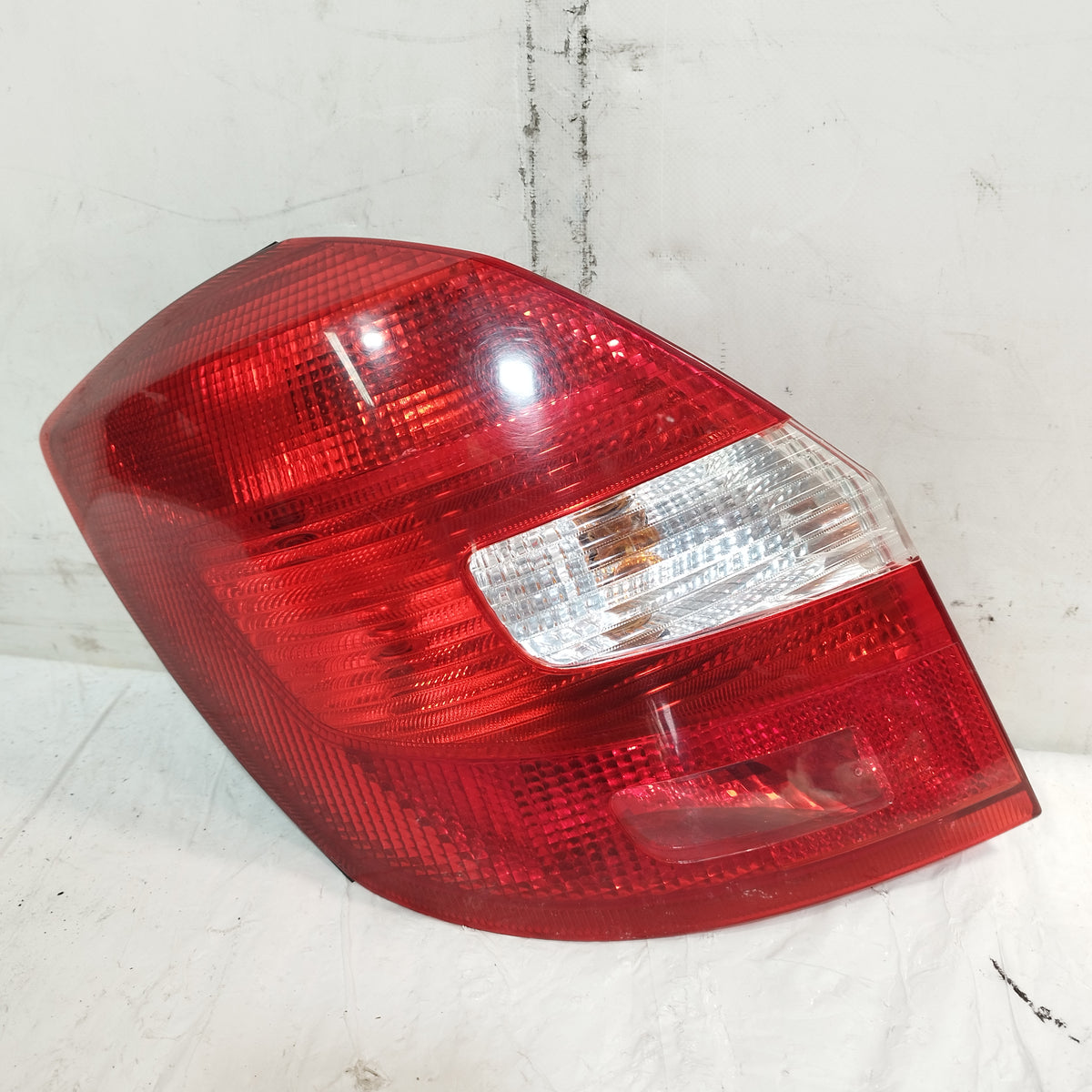 Fanale posteriore sx Skoda Fabia (5J) 2007-2014 cod: ZSB5J6945095 ecoDM194