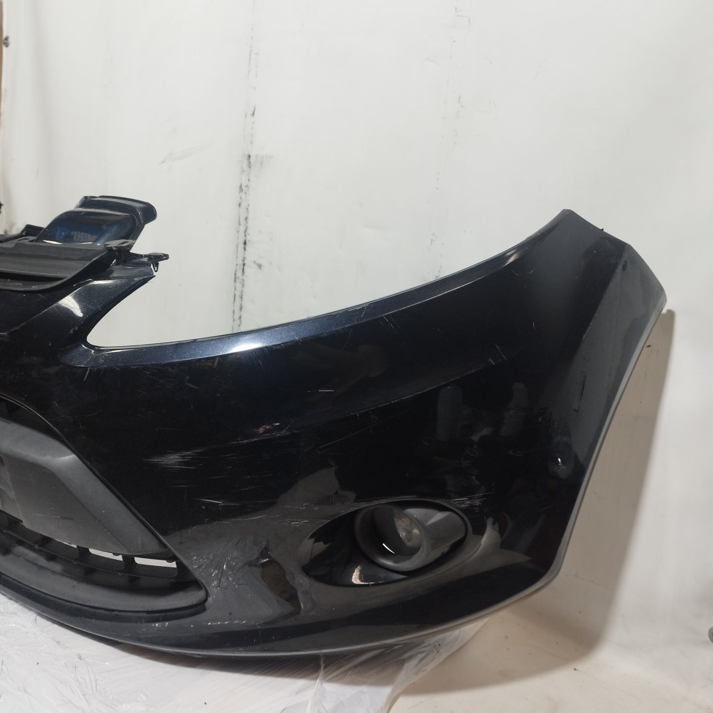 Paraurti anteriore nero Ford Fiesta (mk6) 2008-2015 cod: 8A61-17757-B ecoAC16031