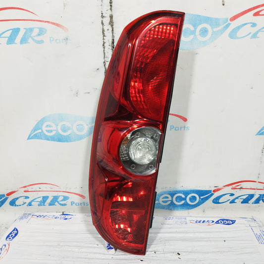 Fiat Doblo 2015 ecoAC10627 linke Rückleuchte