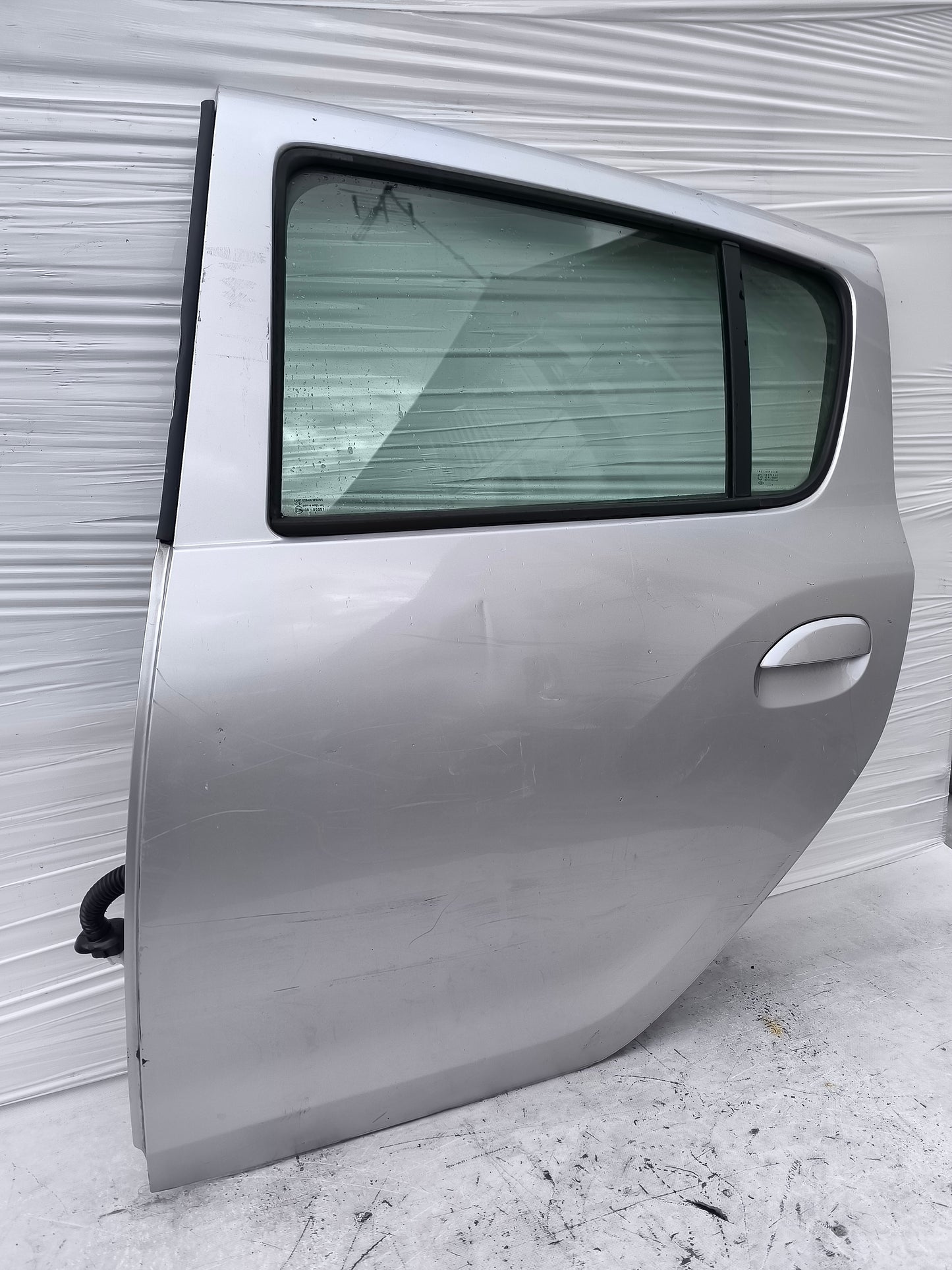 Sportello grigio argento posteriore sx Dacia Sandero anno 2012-2020 ecoAG7995