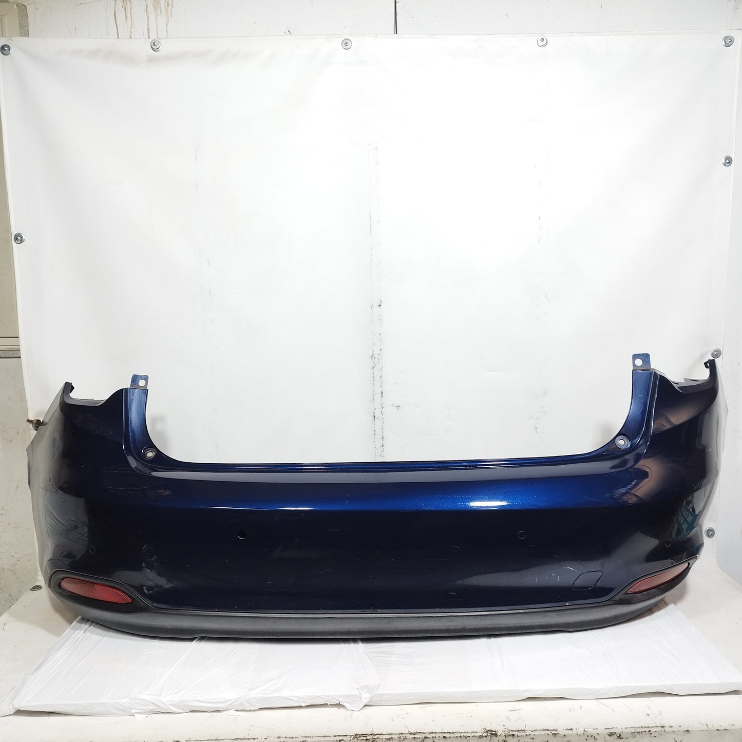 Paraurti posteriore blu scuro Fiat Tipo 2017 HatchBack ecoAC15037