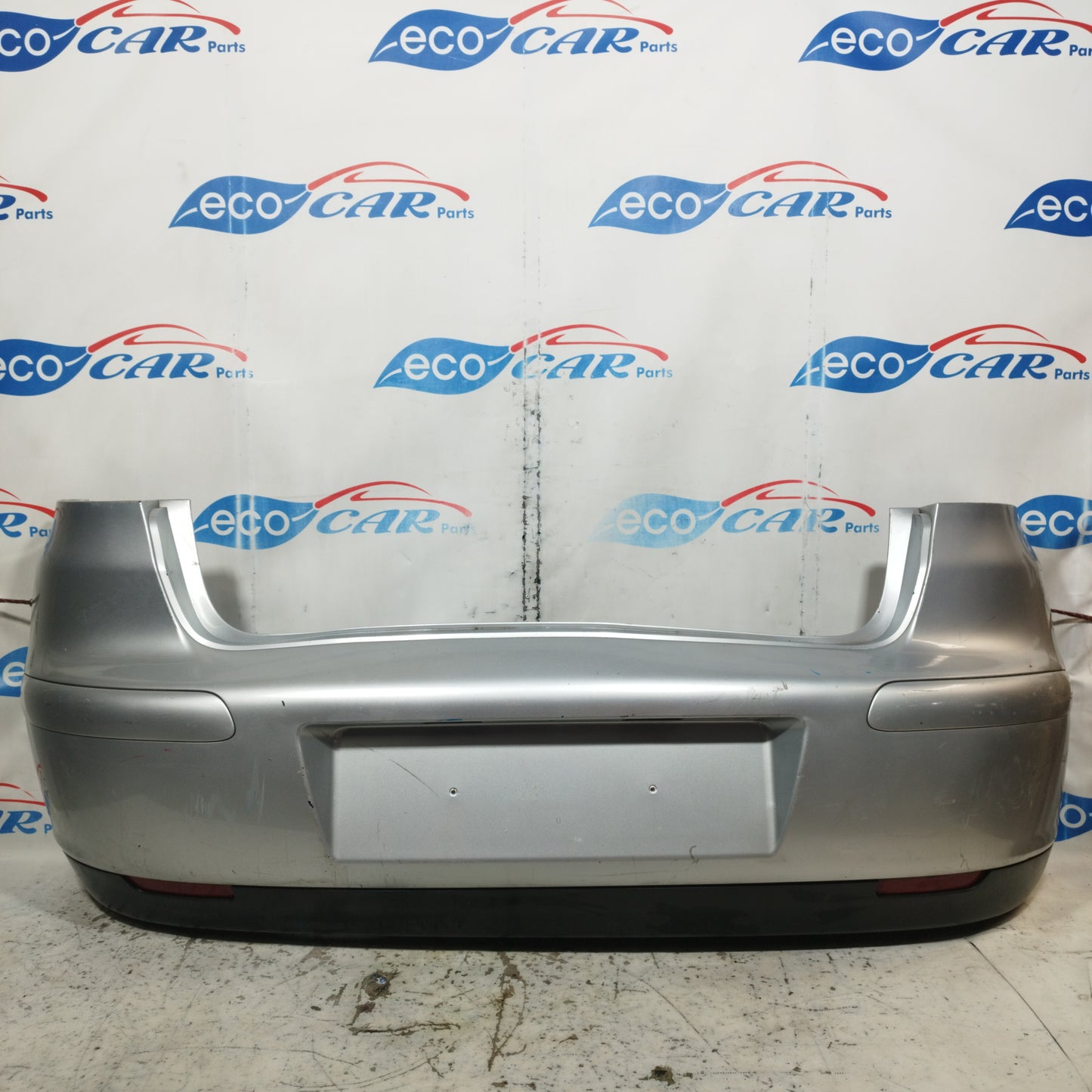 Seat Ibiza 2005 ecoAC9673 silbergraue Heckstoßstange