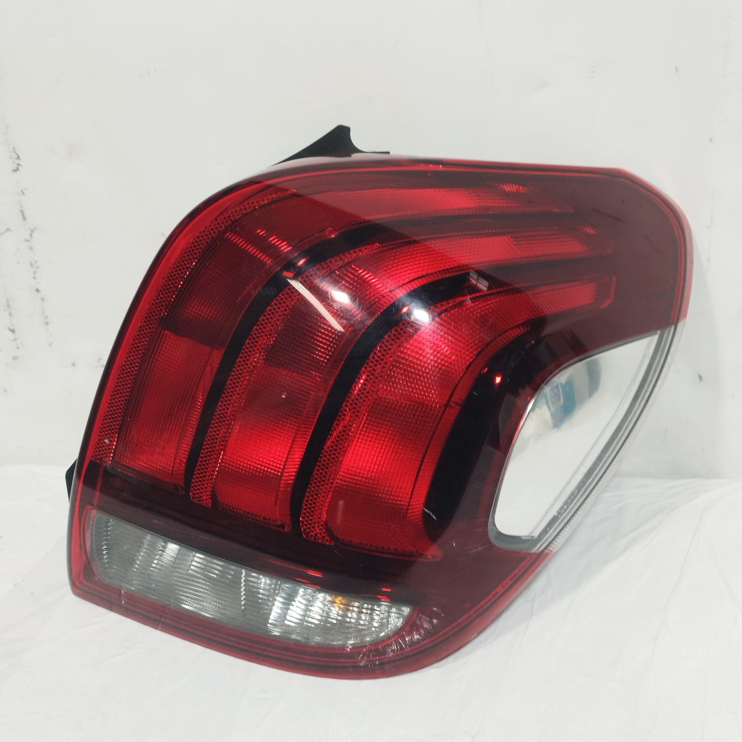Fanale posteriore dx Peugeot 108 2020 cod: 81550-0H132 ecoAC15052