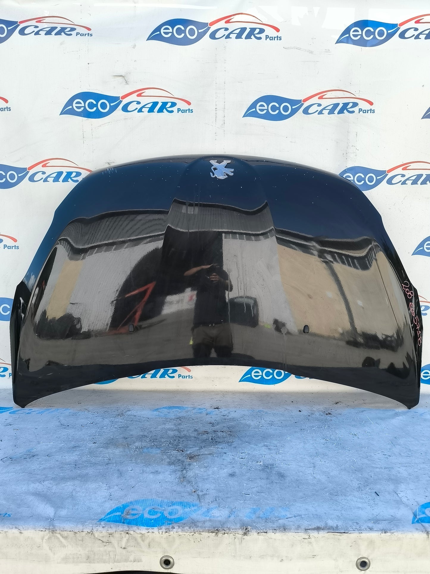 Frontpartie / Komplette schwarze Karosserie Peugeot 208 2013 ecoAG5718