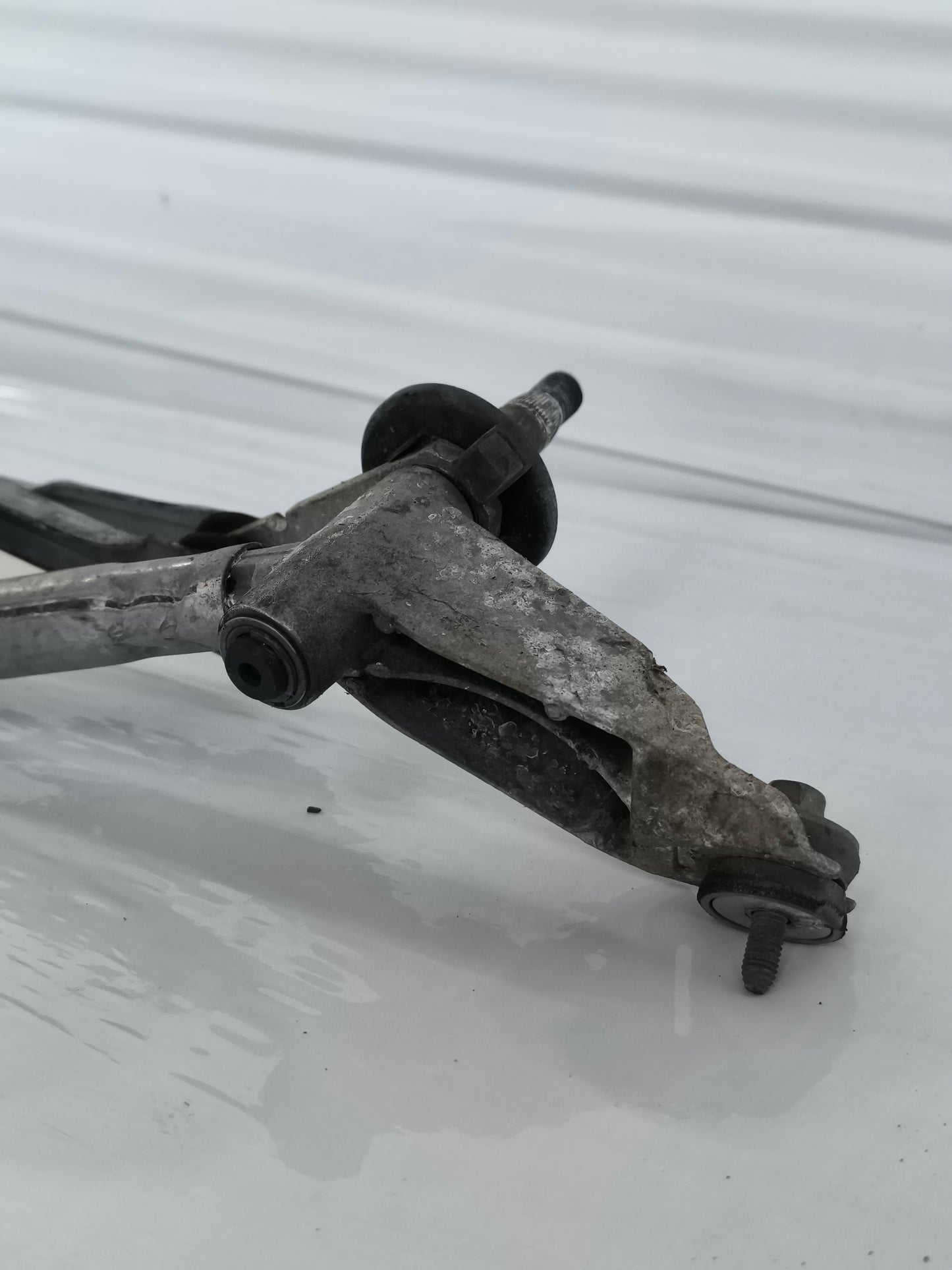 Motorino tergicristalli anteriore Nissan Qashqai (J10) anno 2007-2013 4 fili cod: 54526611 ecoAG8481
