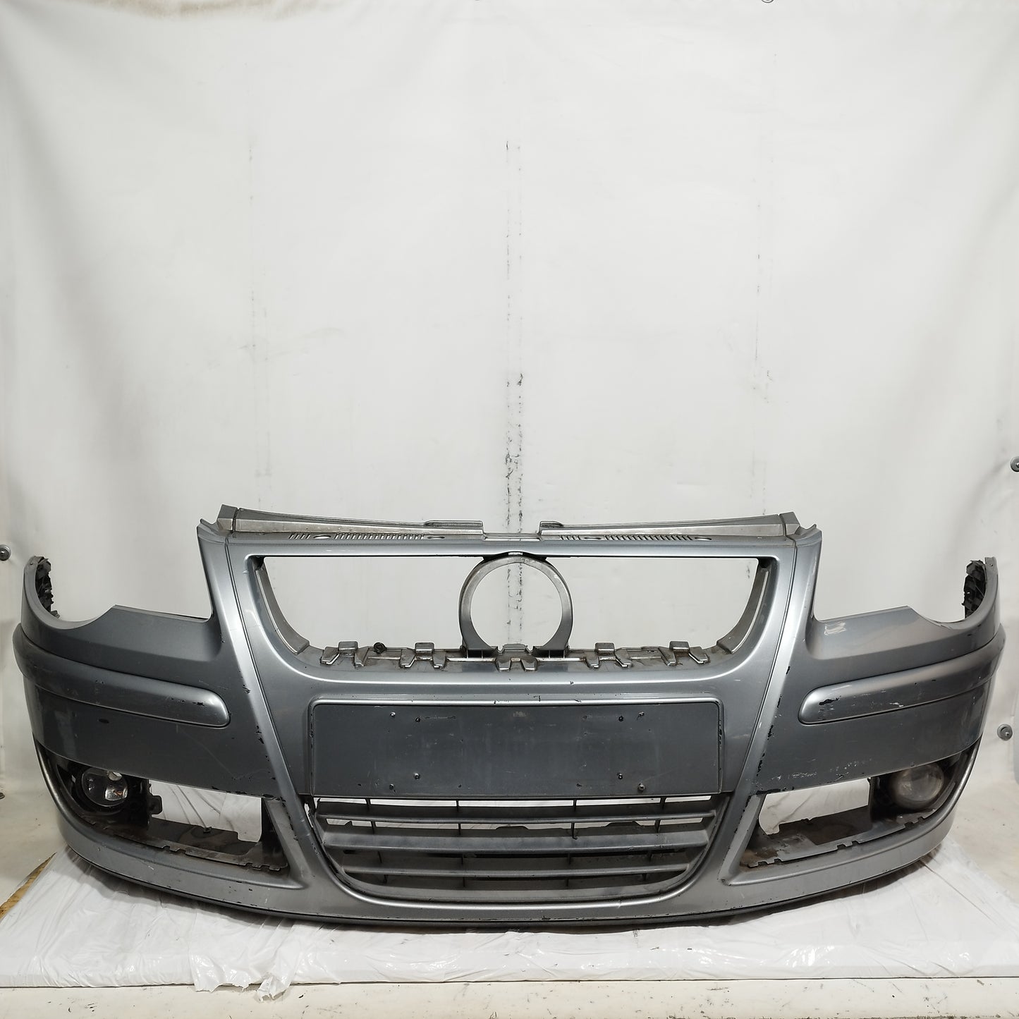 Paraurti anteriore grigio Volkswagen Polo (9N3) 2005-2009 ecoAc15189