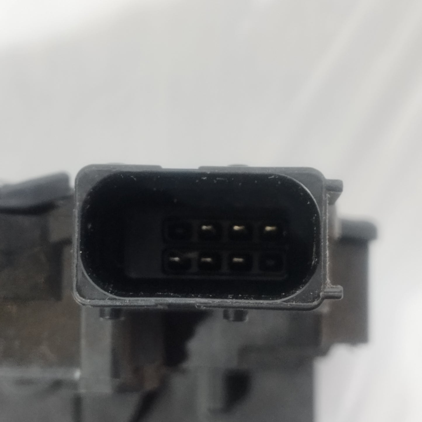 Serratura anteriore sx Opel Corsa E 2017 6 Pin Cod: 13431841 ecoAC13820