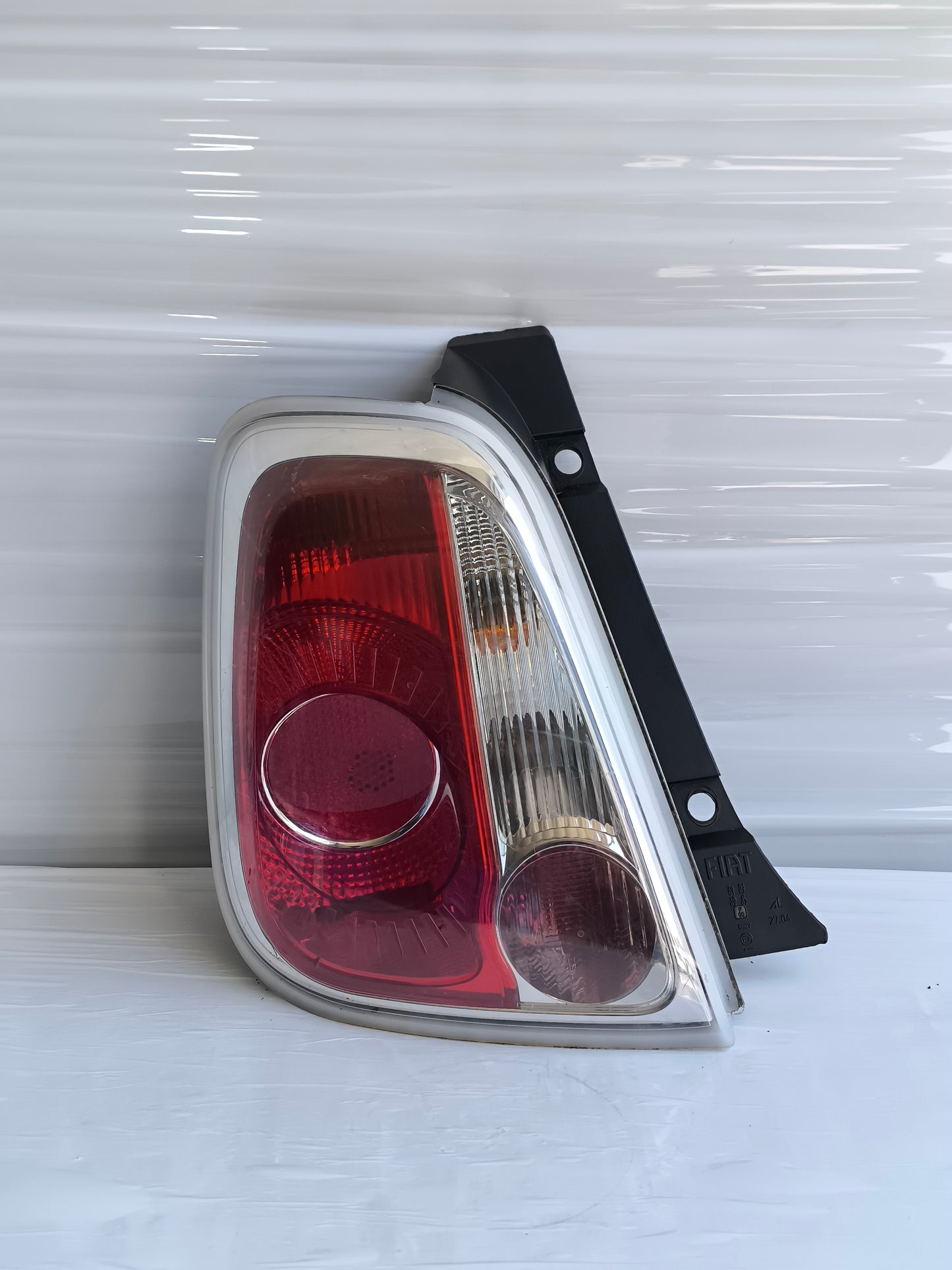 Fanale posteriore sx Fiat 500 (312) anno 2007-2014 ecoAG8568