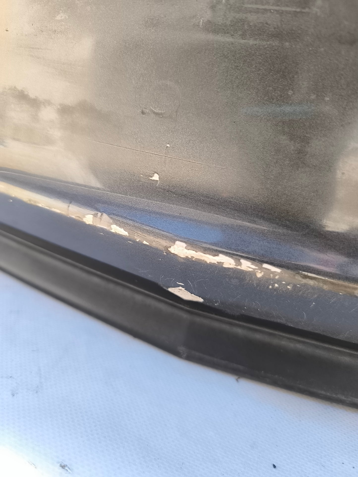 Dunkelgraue Heckstoßstange Opel Insignia Limousine Baujahr 2010 ecoAG6912