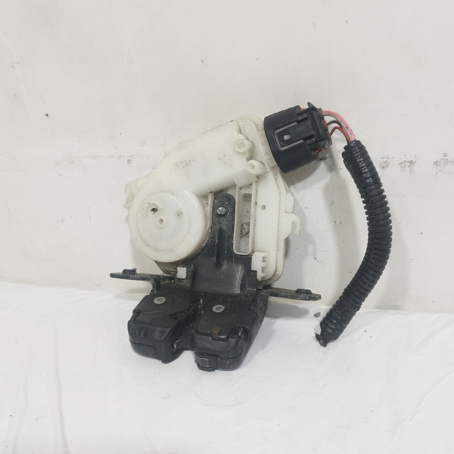 Serratura portellone Toyota Yaris (XP130) 2011-2020 ecoAC16111