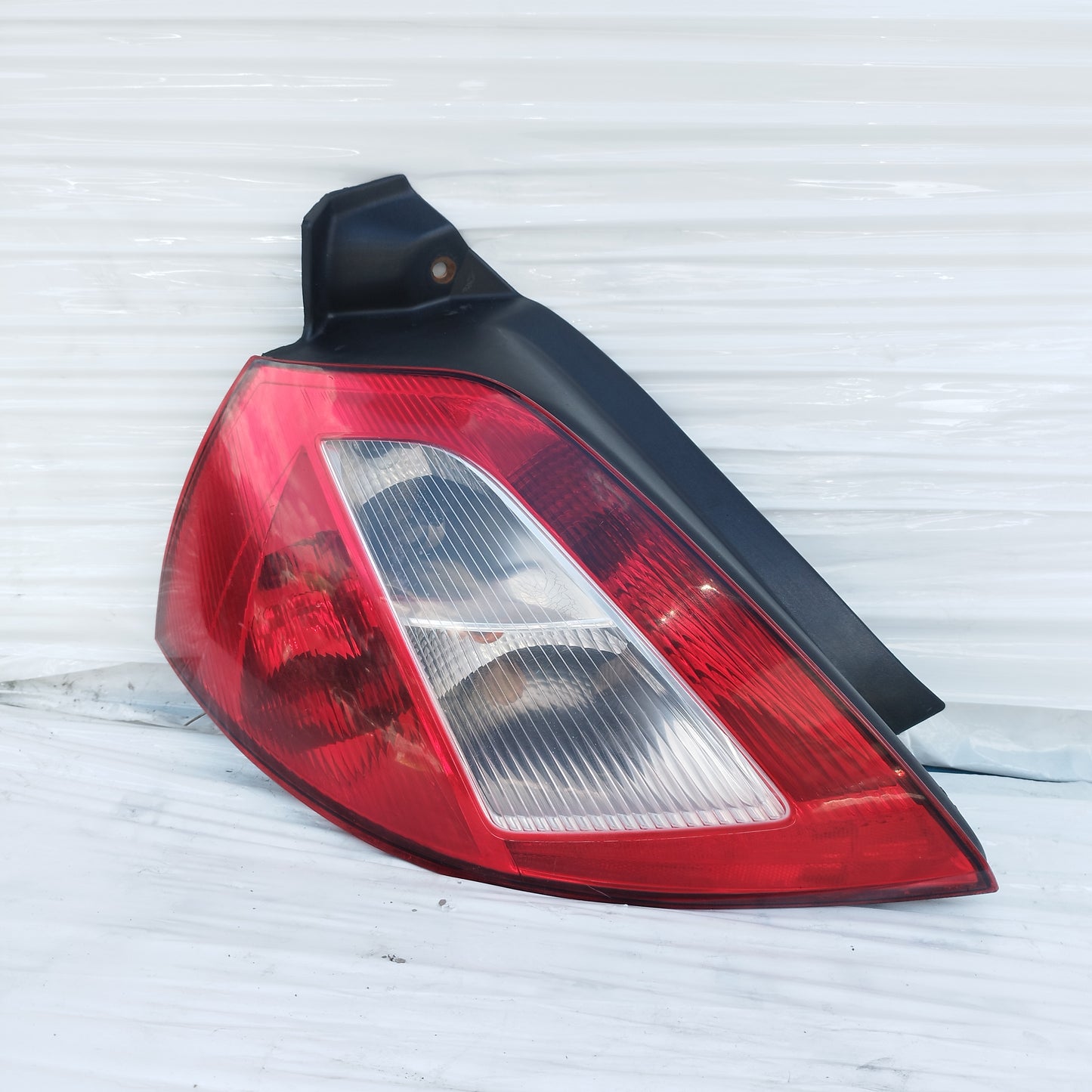 Fanale posteriore sx Renault Megane II Berlina 5p 2002-2006 cod: 8200073236 ecoDM348