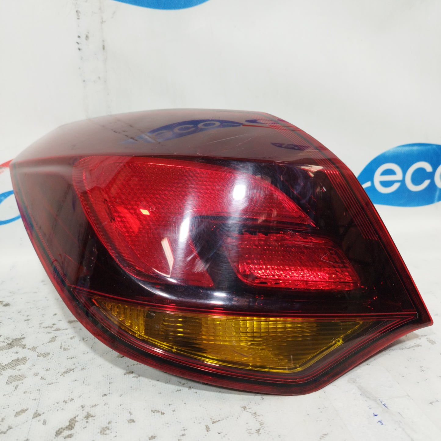 Opel Astra J 2011 ecoAC10567 Außenleuchte links hinten