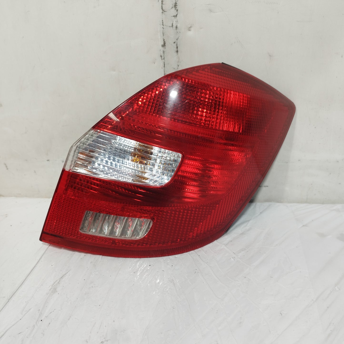 Fanale posteriore dx Skoda Fabia II (5J) 2007-2014 cod: ZSB5J6945096 ecoAC16428