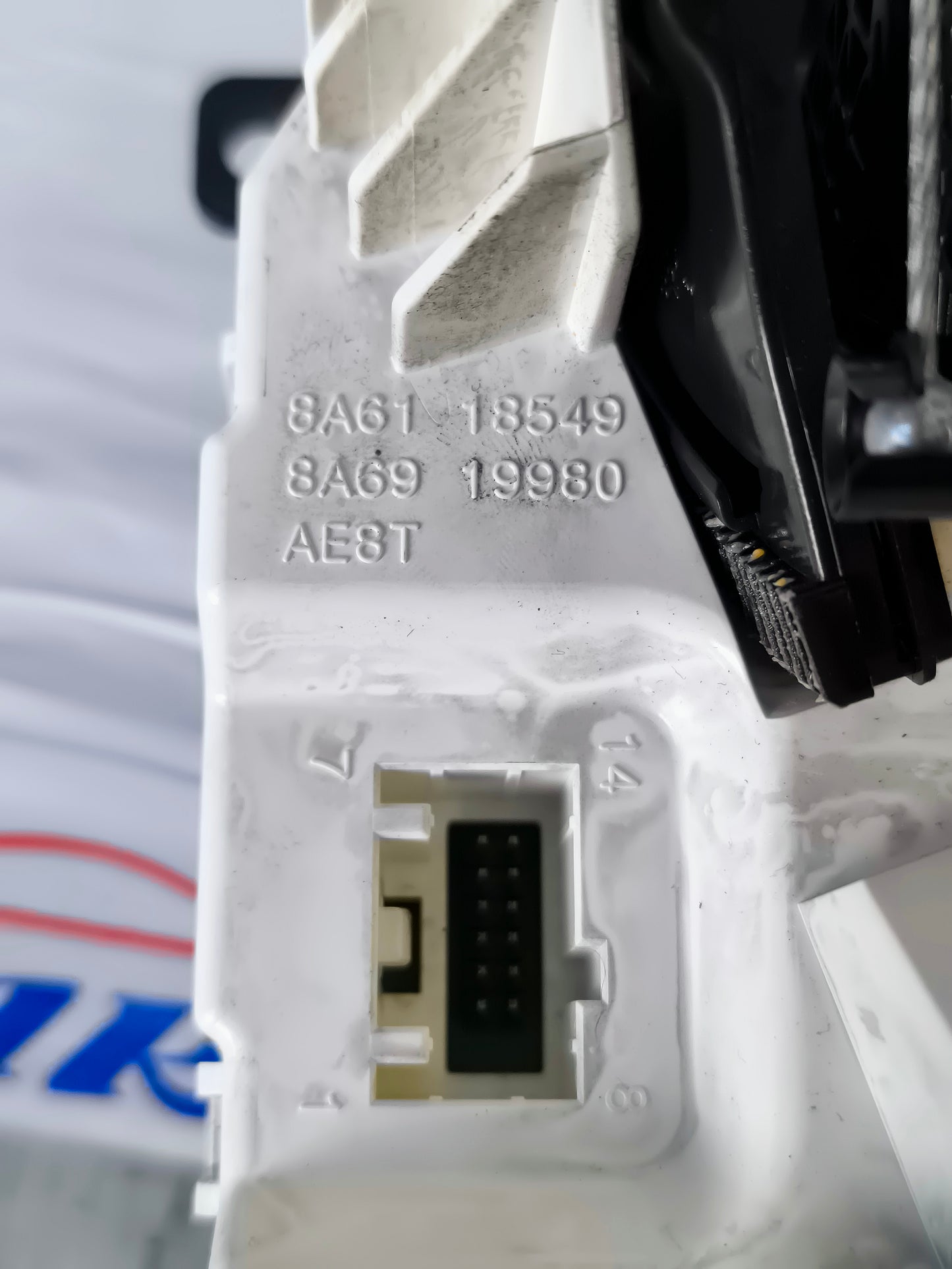 Ford Fiesta 2011 digitales Klimabedienteil Code 8a6118549 ecoAG6031