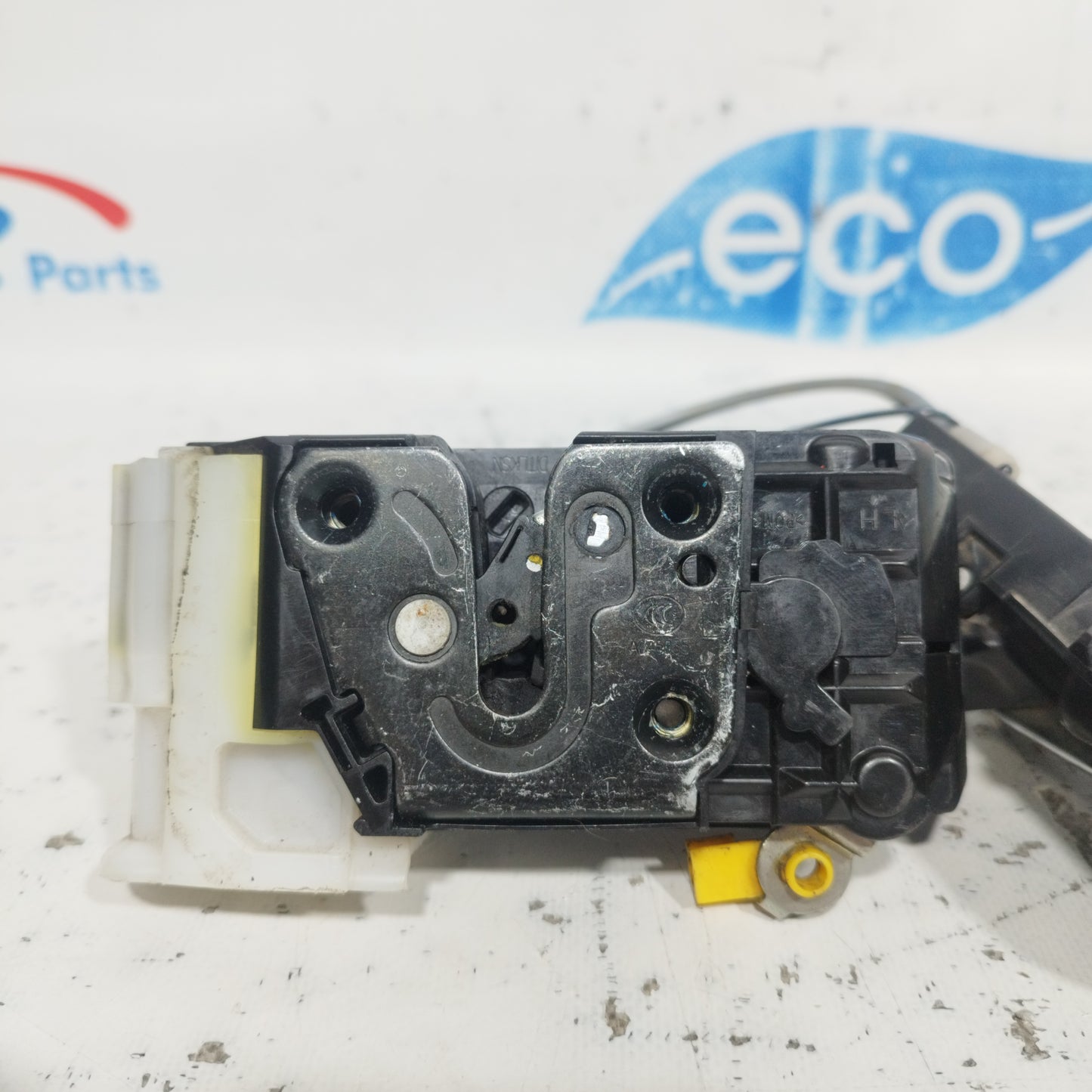 Front left lock Hyundai i20 2014 4 pin code: 81310-1J020 ecoAC8792