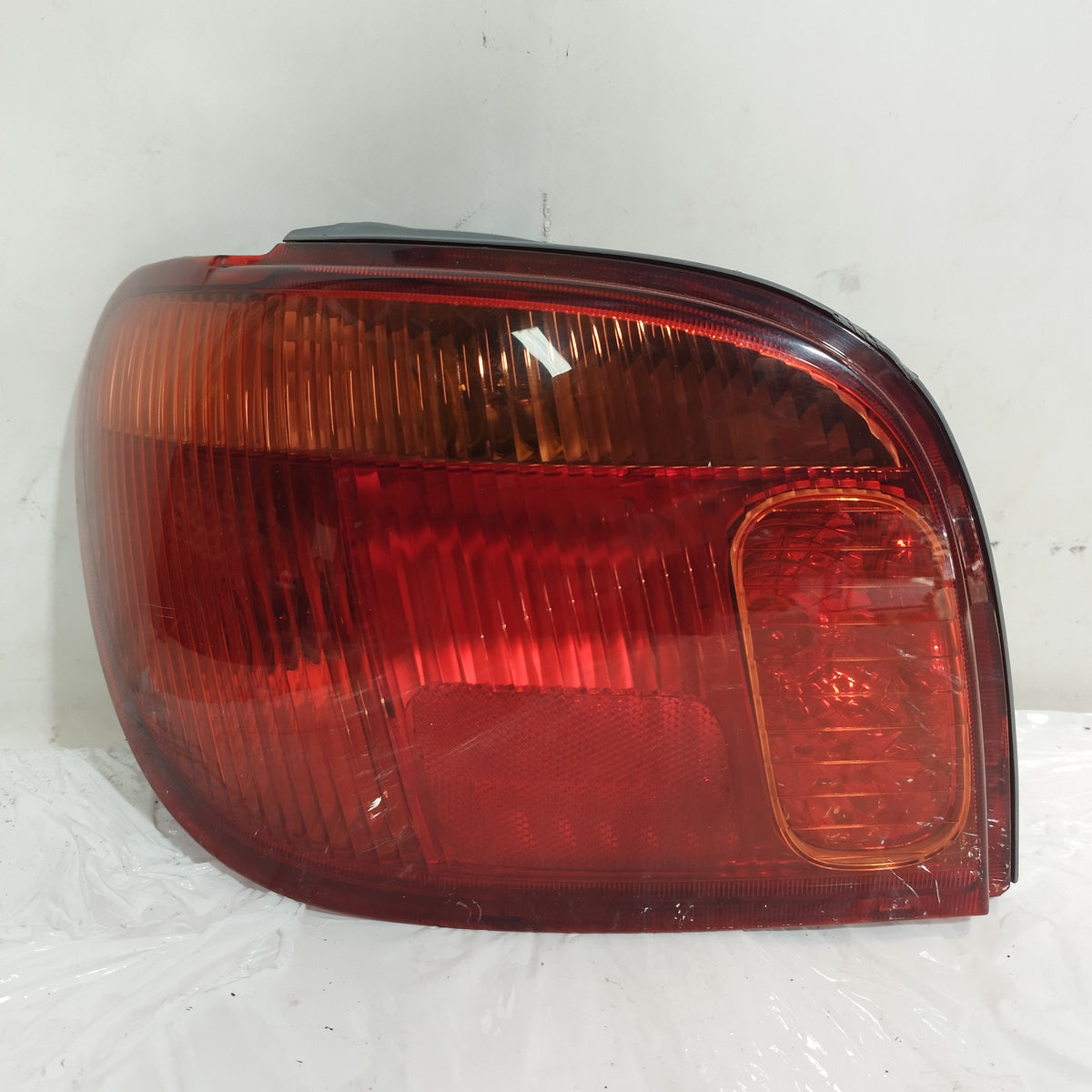 Fanale posteriore sx Toyota Yaris (XP10) 1999-2003 ecoAC16470