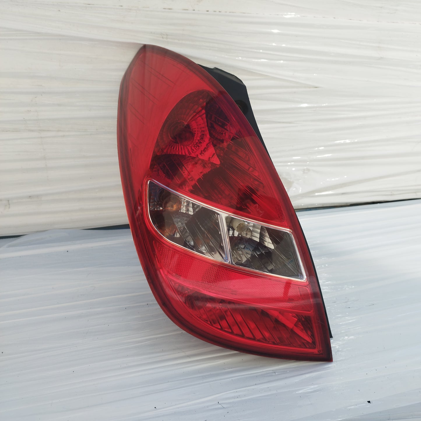 Fanale posteriore sx Hyundai I20 2010 cod: 92401-1J000 ecoDM207