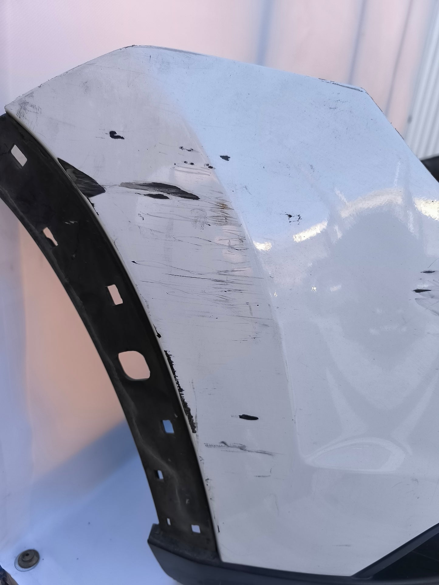 Weiße Frontpartie Chevrolet Orlando Baujahr 2015 ecoAG6473