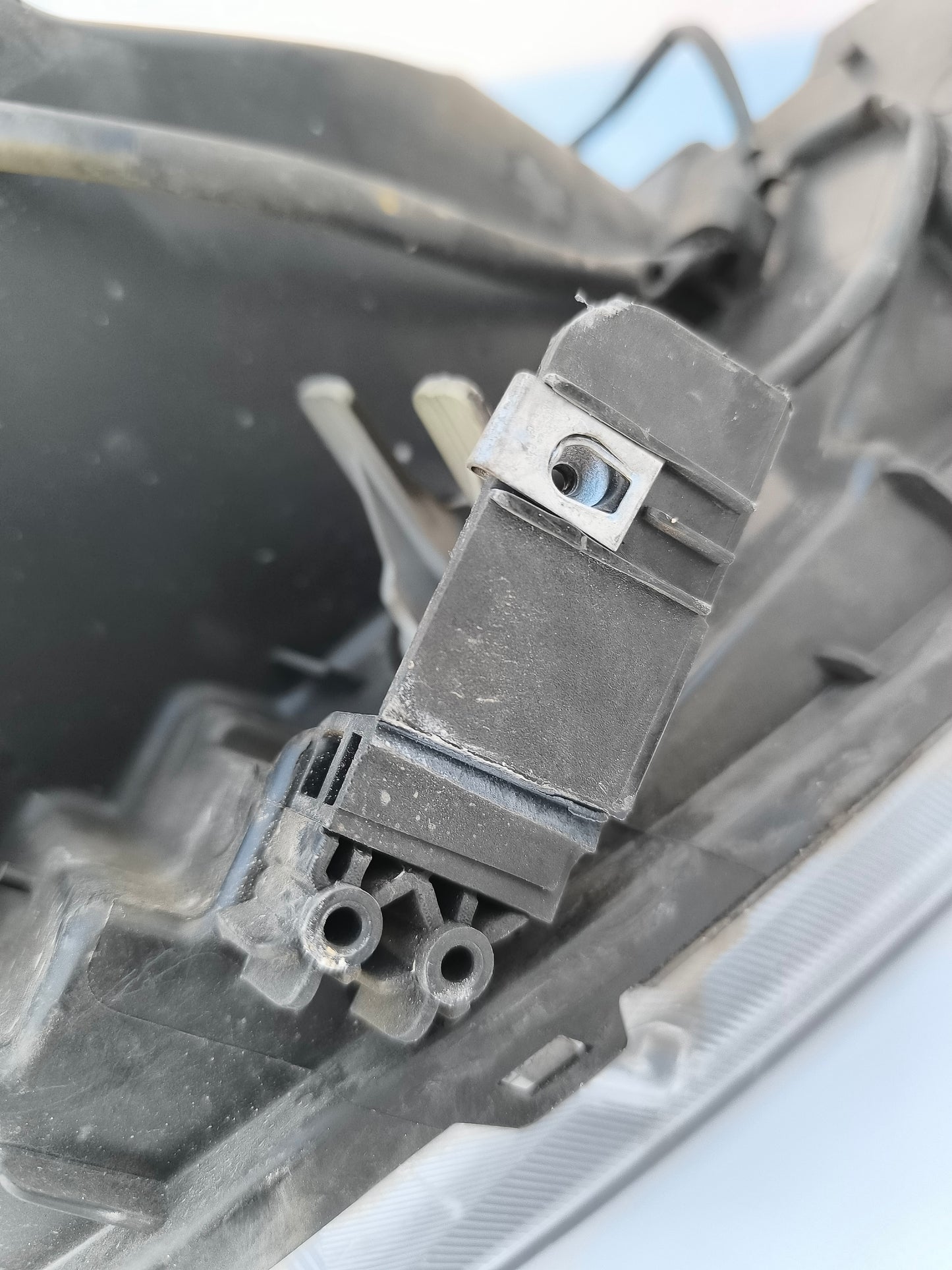 Weiße Frontpartie Chevrolet Orlando Baujahr 2015 ecoAG6473