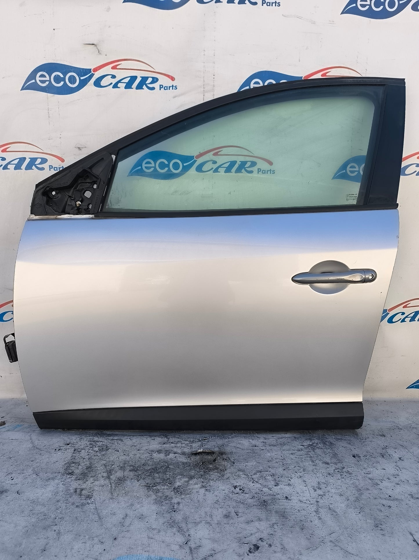 Front door left silver grey Renault Megane 2011 ecoAG5913