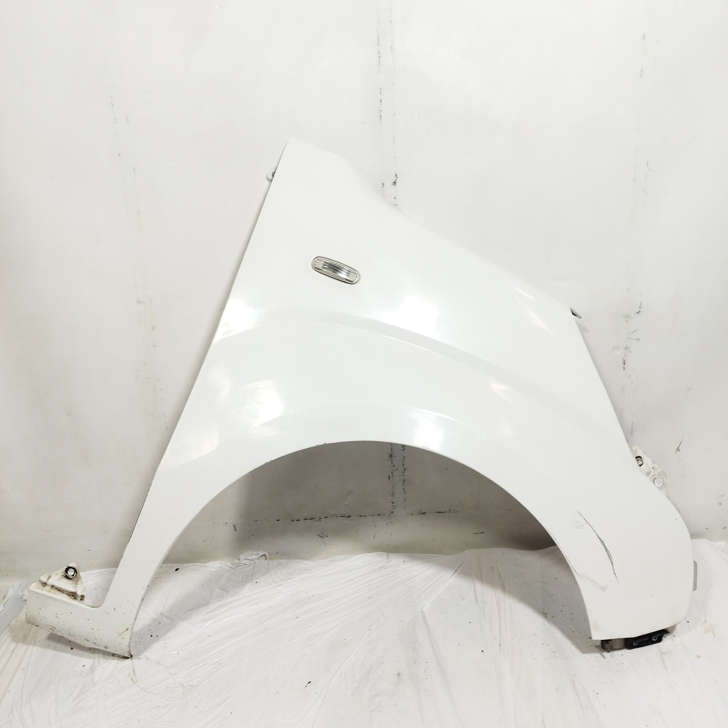 Parafango anteriore dx bianco Fiat Fiorino III (225) 2008-2017 ecoAC15447