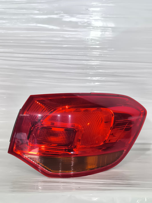 Fanale posteriore dx Opel Astra J Sport Tourer SW 2010-2015 cod: 13282243 ecoAG9935