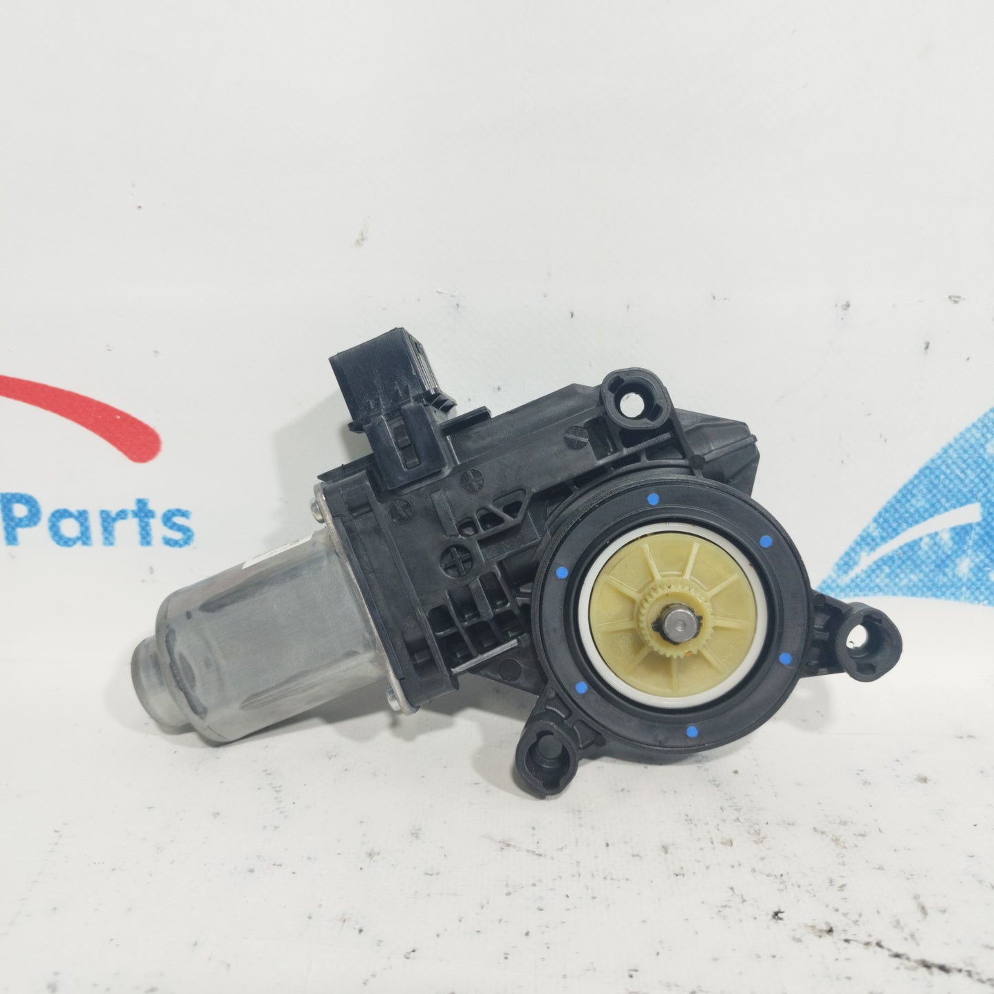 Motorino alzacristalli anteriore dx Seat Ibiza 2009 cod: 6R0959802B ecoAC8767