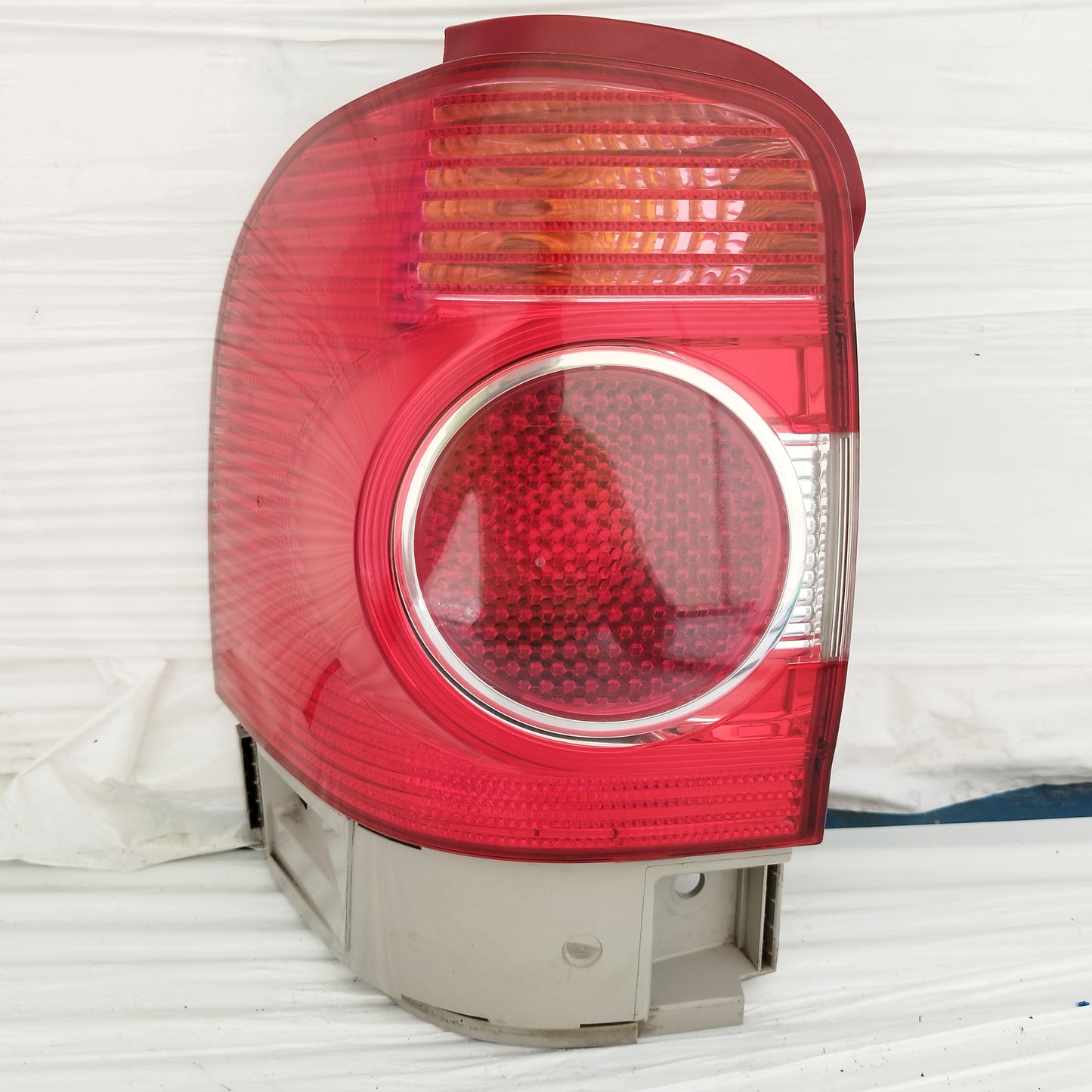 Fanale posteriore sx Volkswagen Sharan 2004 cod: 964989 ecoDM311