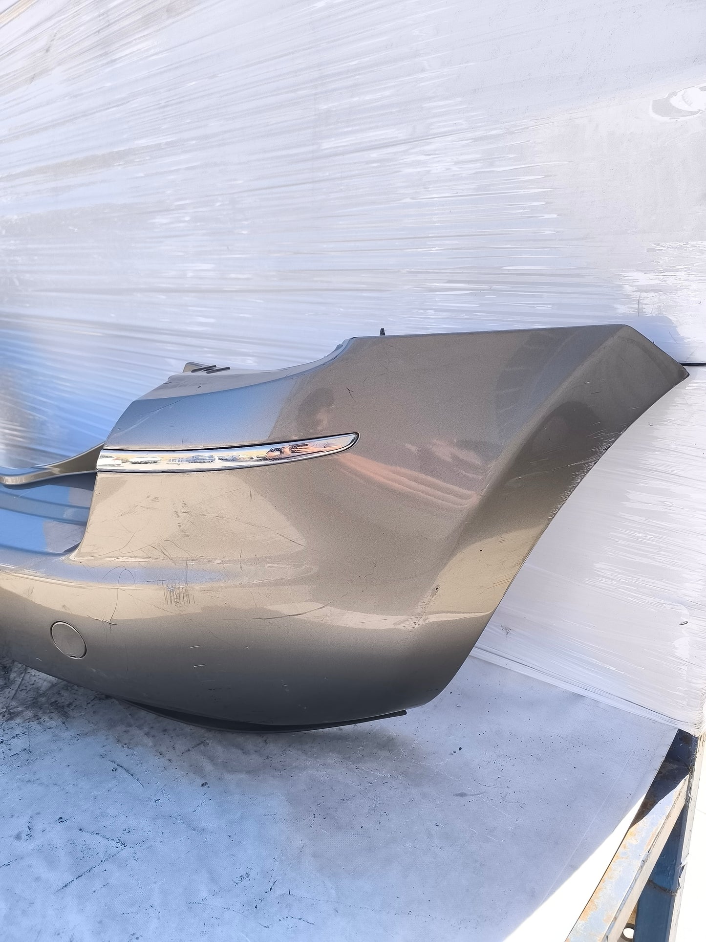 Paraurti posteriore grigio scuro Lancia Musa anno 2010 ecoAG8375