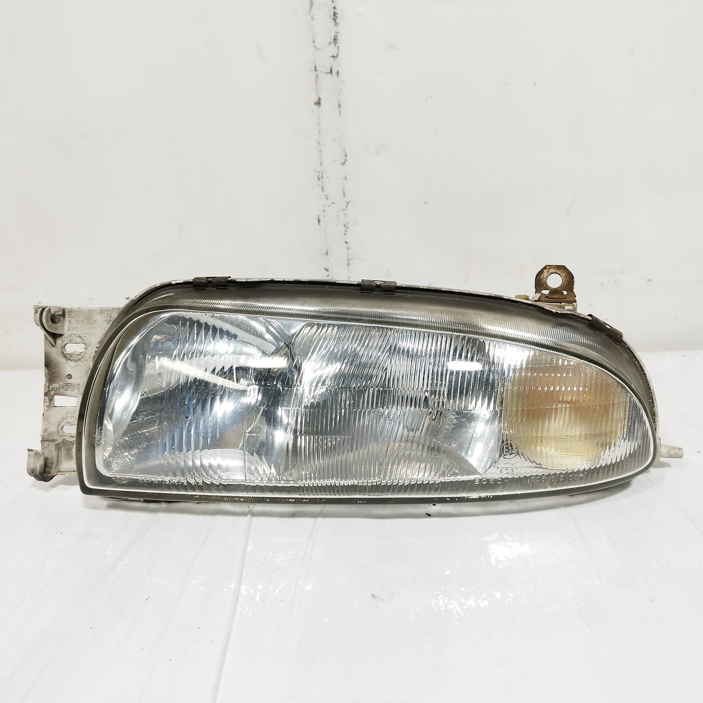 Fanale anteriore sx Ford Fiesta 1996 Cod: 0301049201 ecoAC14938