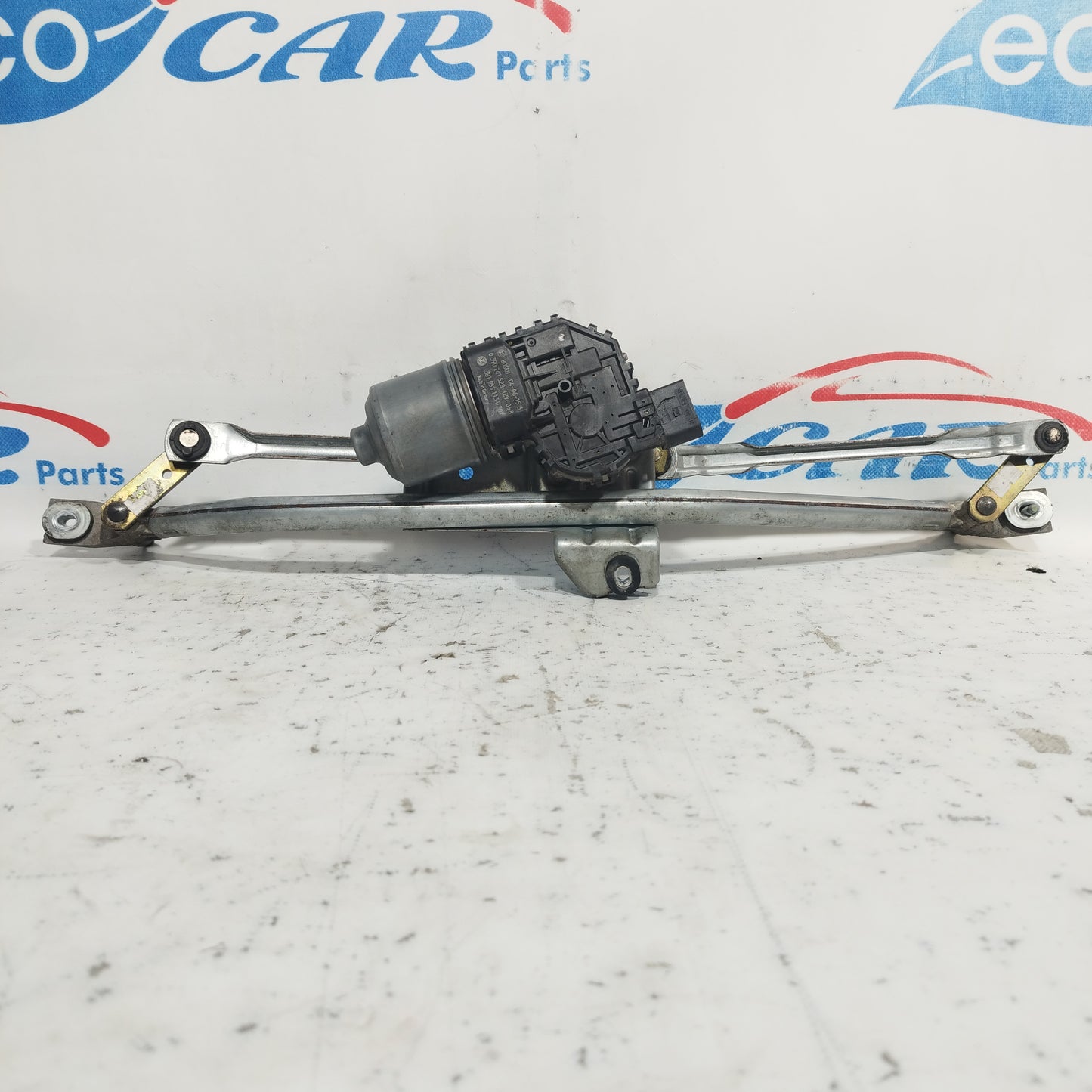 Volkswagen Passat 2003 Front Windshield Wiper Motor 4 Pin Code: 3b1955113d ecoAC8681