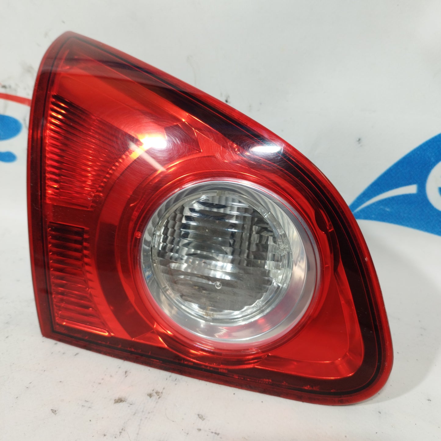Nissan Qashqai 2009 ecoAC10429 rear left interior light