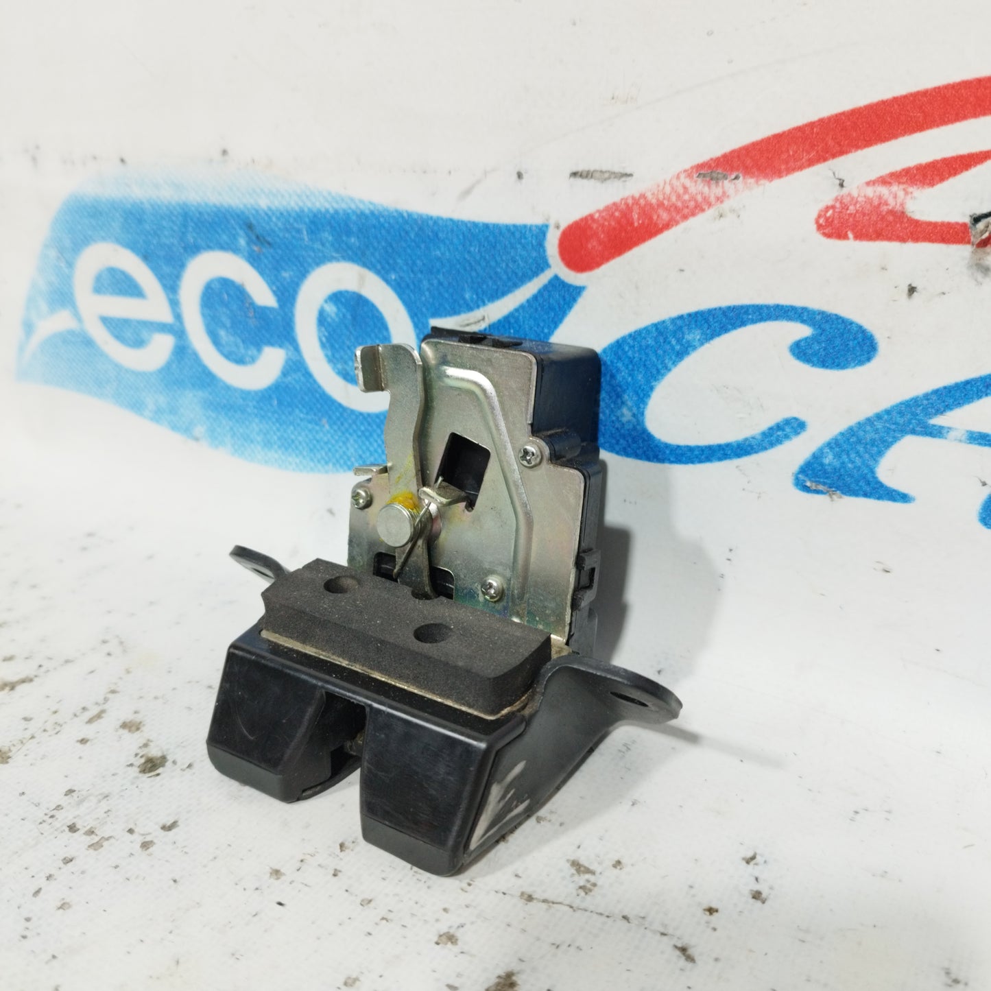 Tailgate lock Hyundai IX35 2011 code: 81230-1H300 ecoAC9904