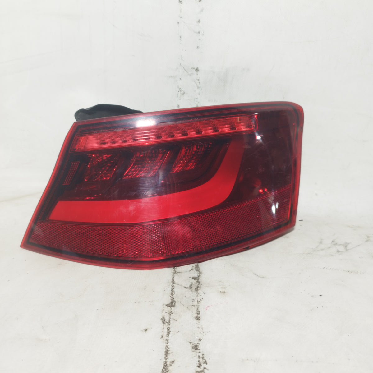 Fanale posteriore esterno dx a Led Audi A3 2012-2016 8v 3 porte cod: 81060202 ecoDM461