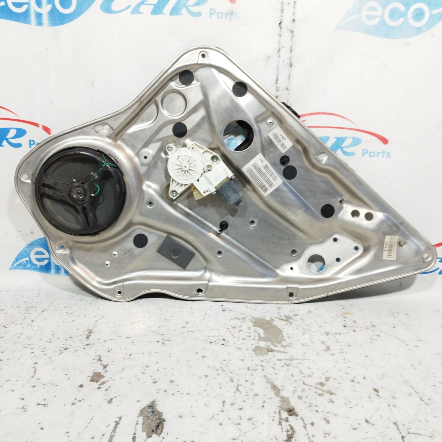 Rear right panel rack Mercedes C-Class 2009 code: A2048200542 ecoAC8810
