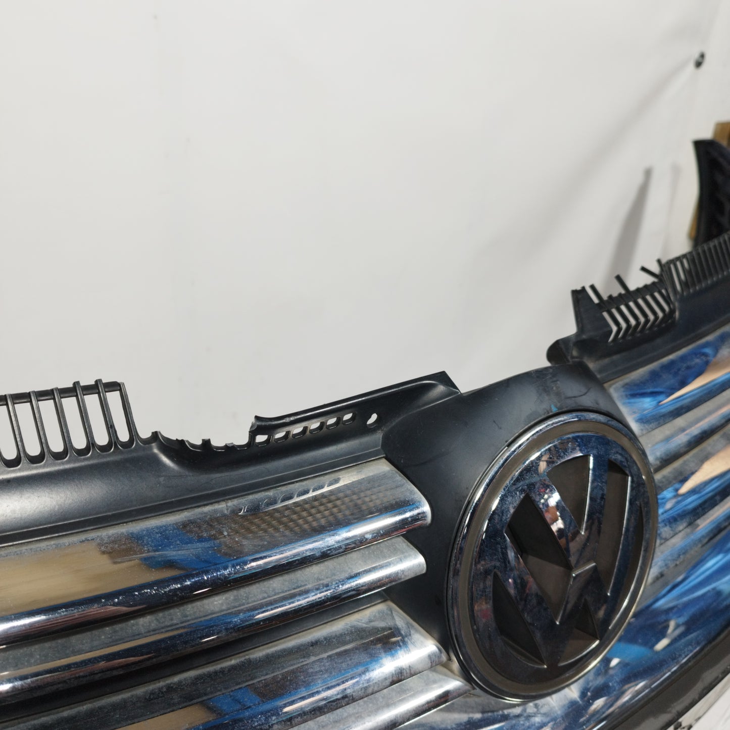 Blue Front Bumper Volkswagen Jetta 2006 ecoAC11691