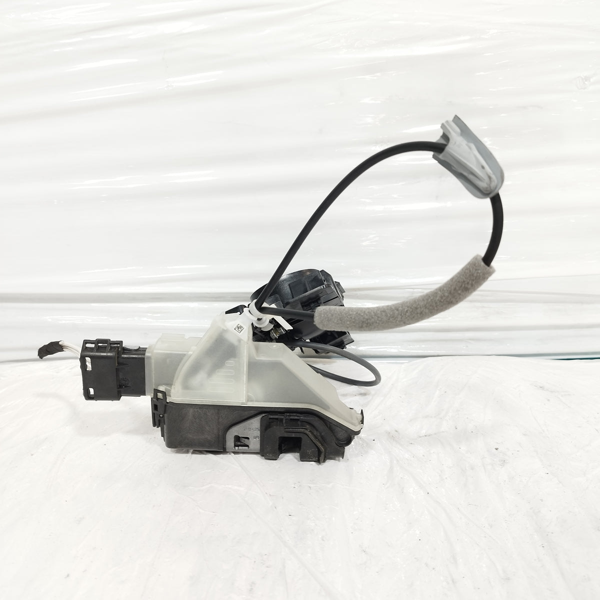 Serratura anteriore dx Citroen C3 III 2016-2024 6 pin cod: 16942937 ecoAC17216