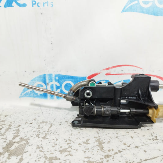 Gear lever Lancia Ypsilon 1.3 MTJ 2011 code: 0463139330 ecoAC10255