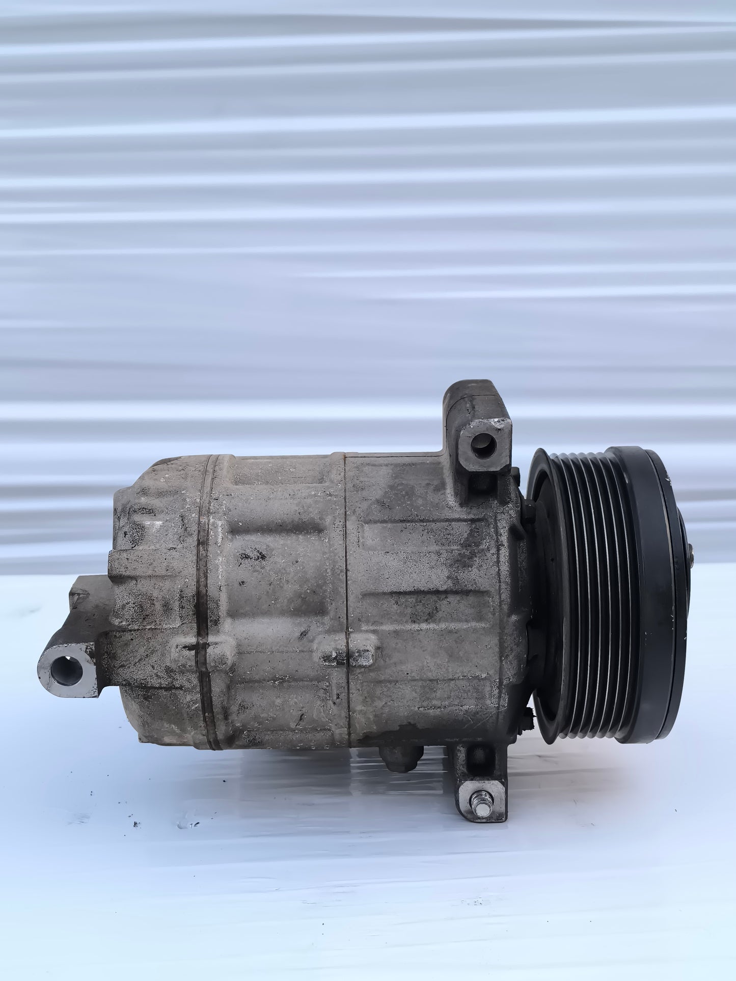 Compressore aria condizionata Suzuki Grand Vitara 1.9 D anno 2010 cod: 95201-67JA0 ecoAG7867