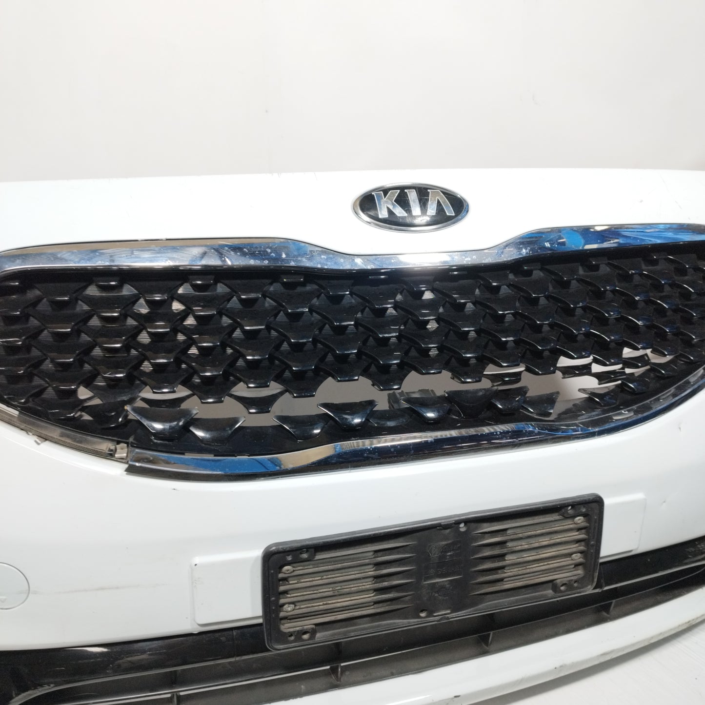 White front bumper Kia Venga 2012 ecoAC10696