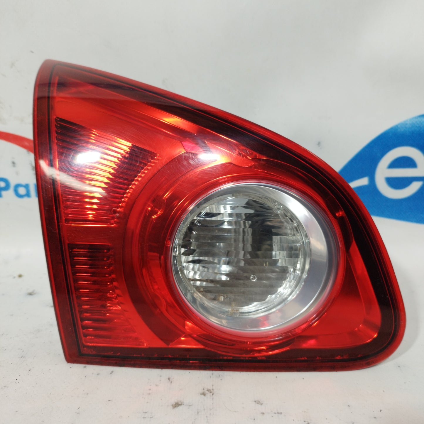 Nissan Qashqai 2009 ecoAC10429 rear left interior light