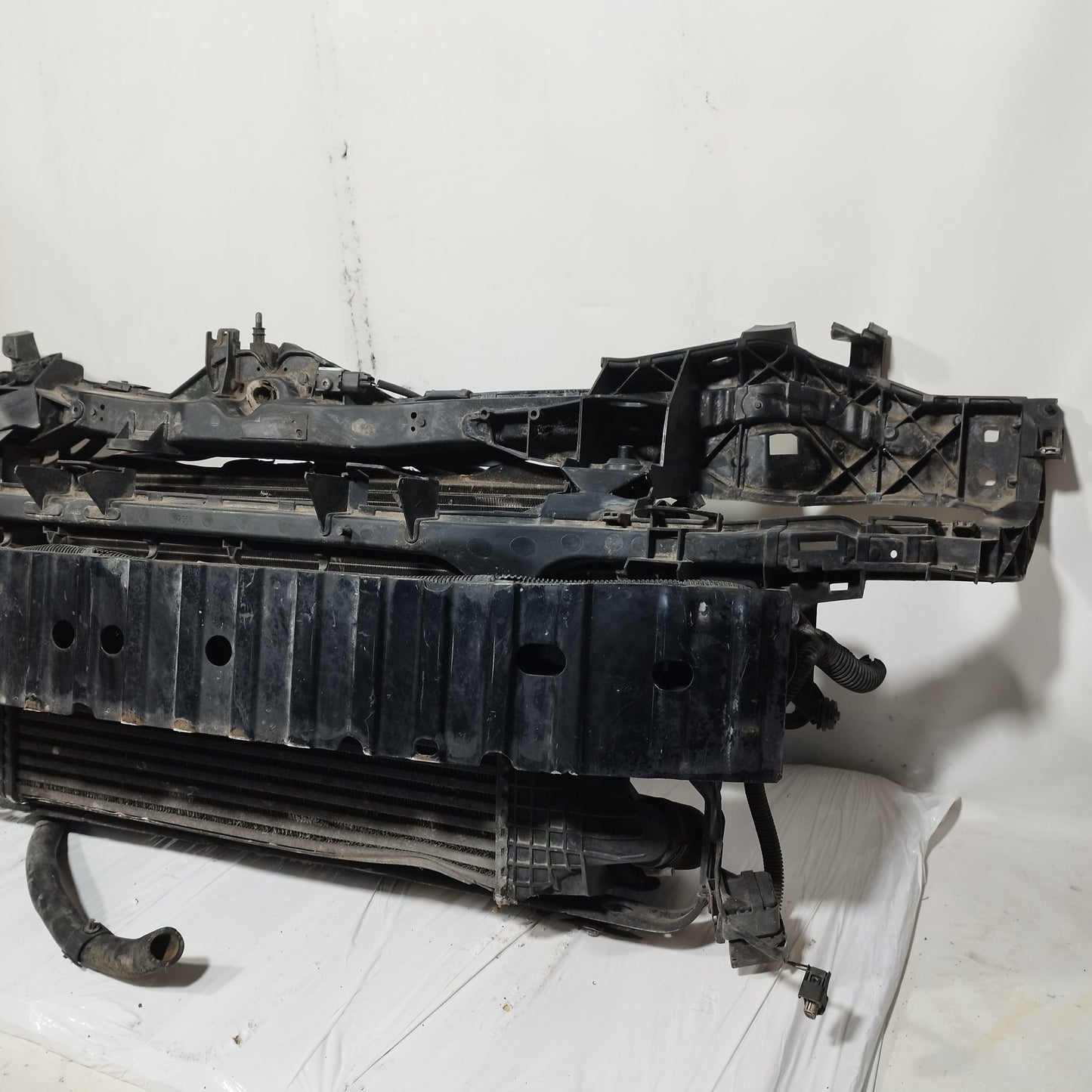 Kit radiatori con rinforzo Ford Focus 1.6 D 2006 cod: 013030393p ecoAC14963