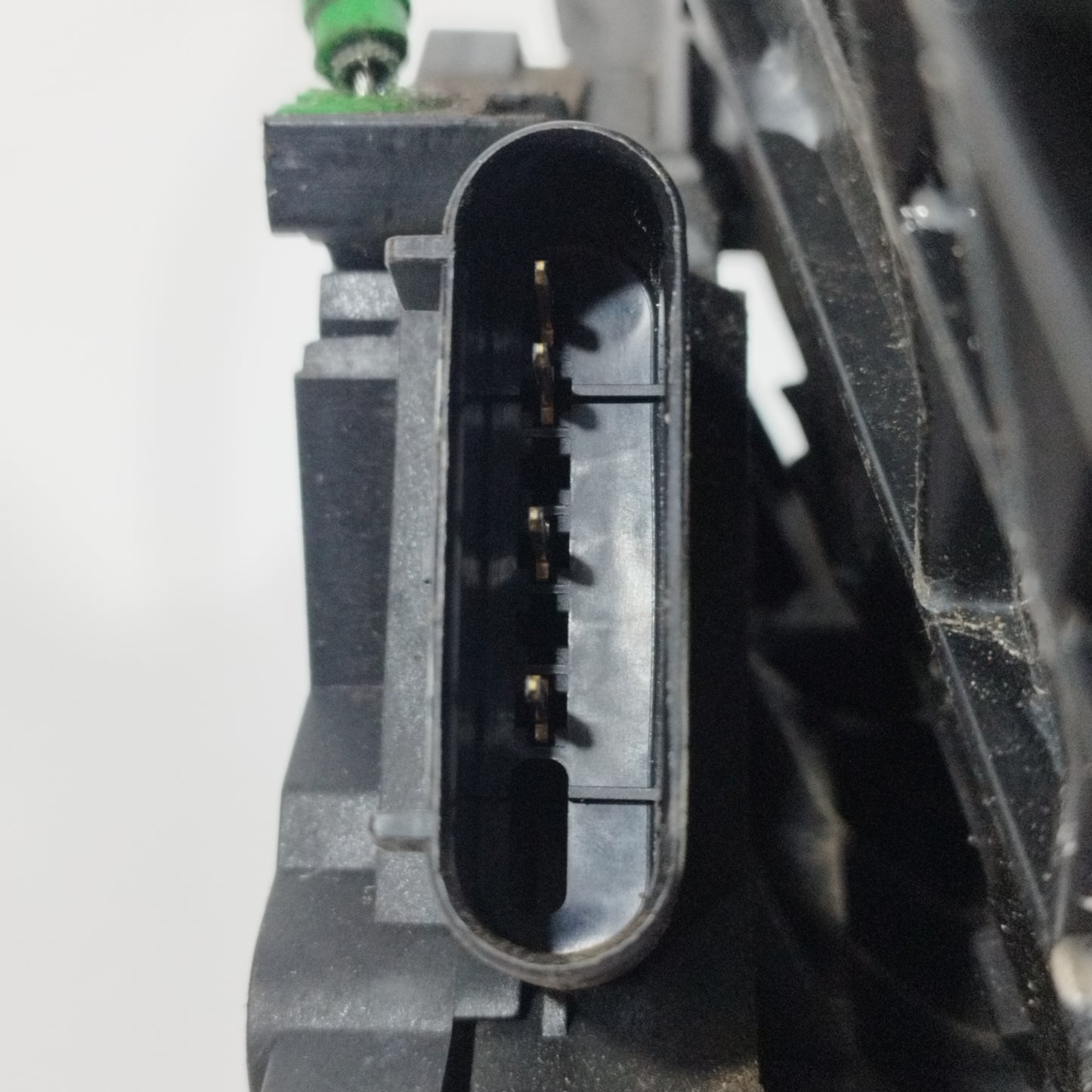 Rear left lock Ford Fiesta 2010 4 Pin Code: 8a6aa26413af ecoAC11459